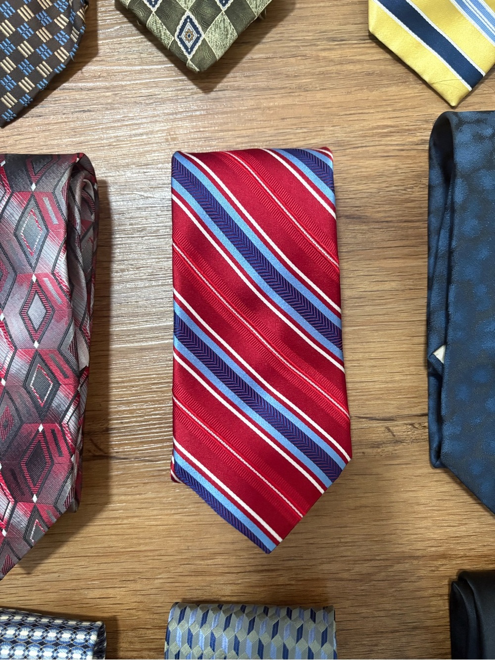 Men’s Necktie Lot of 9 Mixed Patterns Striped Geometric Business Dress Ties - Picture 7 of 11